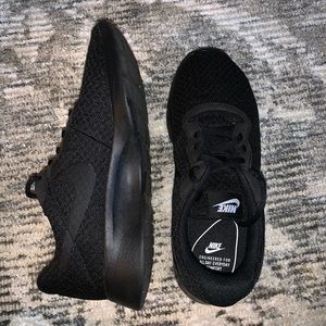 Nike Tanjun sneakers